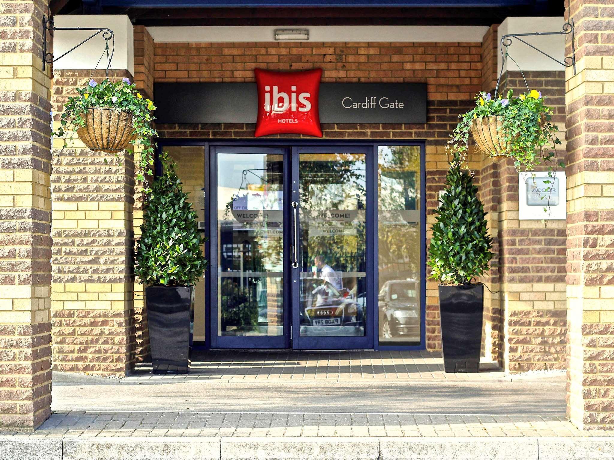 Hotel Ibis Cardiff Gate - International Business Park Exteriér fotografie